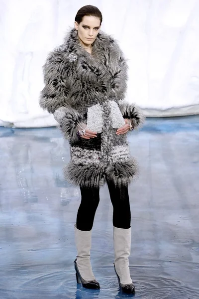 Look 35